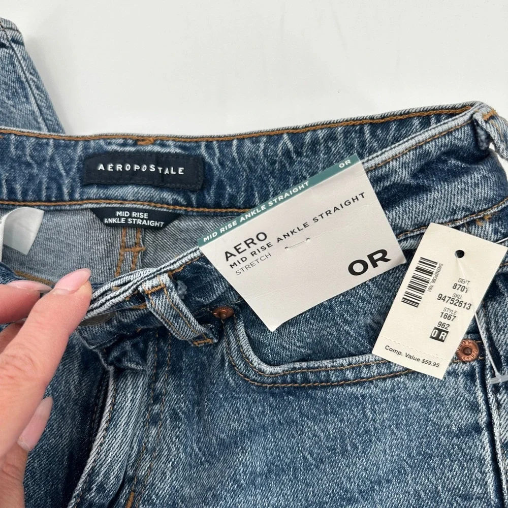 Aeropostale Womens Mid Rise Ankle Straight Jeans Blue‎ Medium Wash Size 0R New